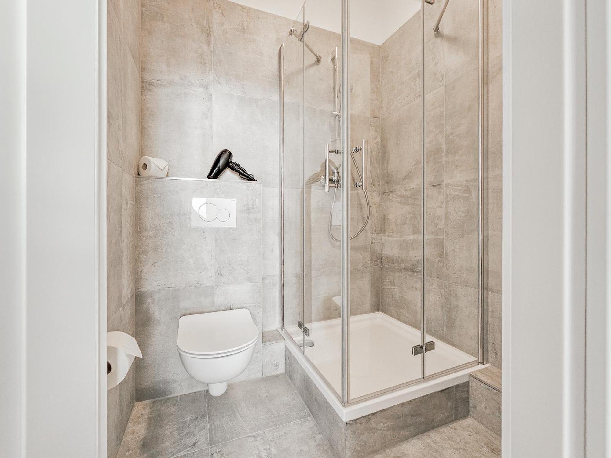 Raj Living - Studio Wohnungen - 15 Min Zur Messe Dus Дюссельдорф Экстерьер фото